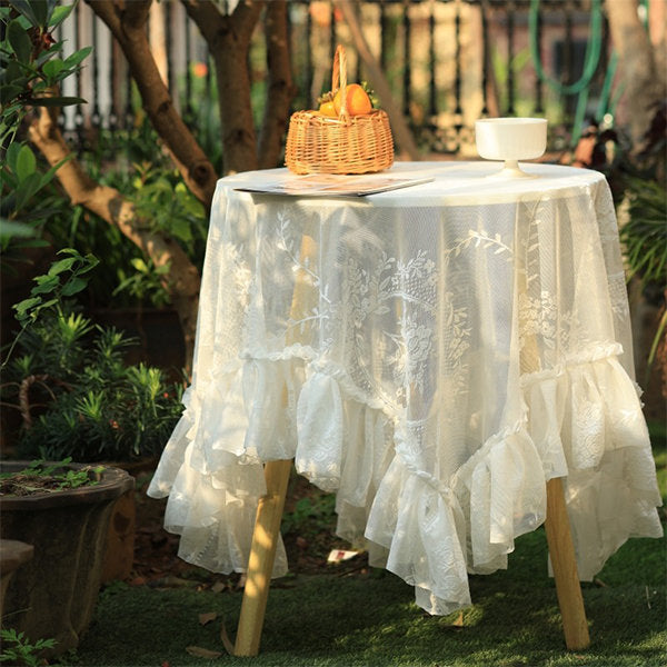 Elegant Vintage Lace Tablecloth - Timeless Sophistication - Ruffled Edges