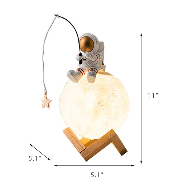 Astronaut Moon Humidifier - Ambient Light - Starry Night Theme - Enhances Air Quality