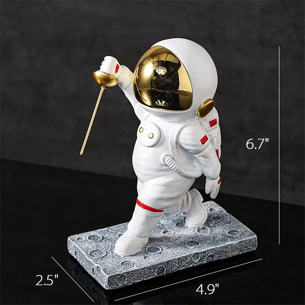 Resin Fencing Astronaut Decoration - Available in 2 Sizes