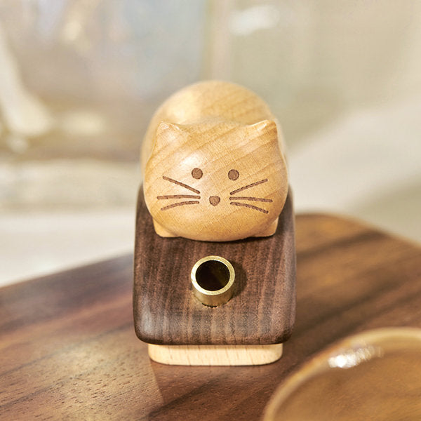 Charming Wooden Cat Diffuser - A Serene Addition to Your Home Decor - Sleek Design