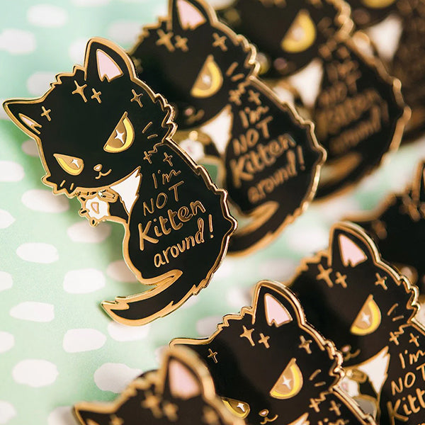 Black Cat Enamel Pin - Cute Cat Badge - Gold Alloy Material - Fashion Accessory - 1 Piece