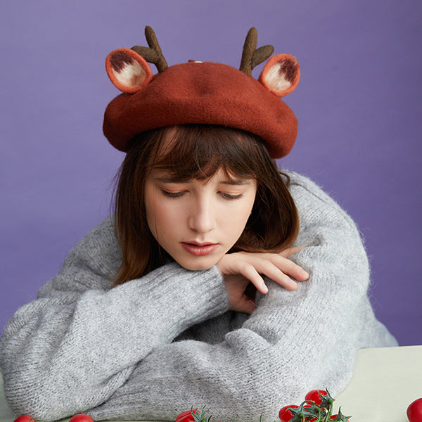 Wool Felt Reindeer Beret Hat - Christmas Antler Cap - Festive Winter Accessory