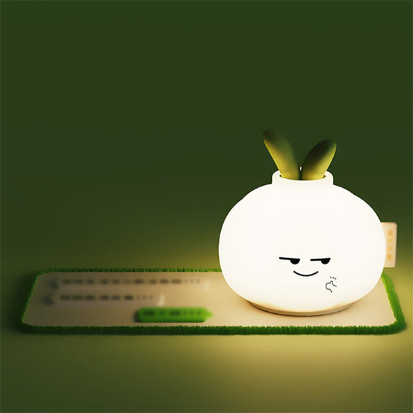 Charming Garlic-Shaped Night Light - Tap-to-Light Technology - Silicone - Built-in Timer