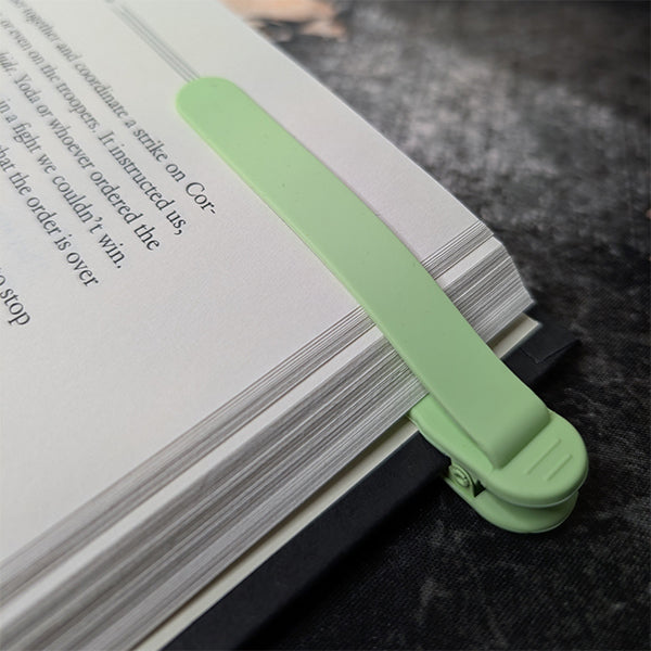 Smart Silicone Bookmark - Automatic Page Holder - Colorful Reading Clips - Flexible Non-Slip Design - Perfect for Books & Journals